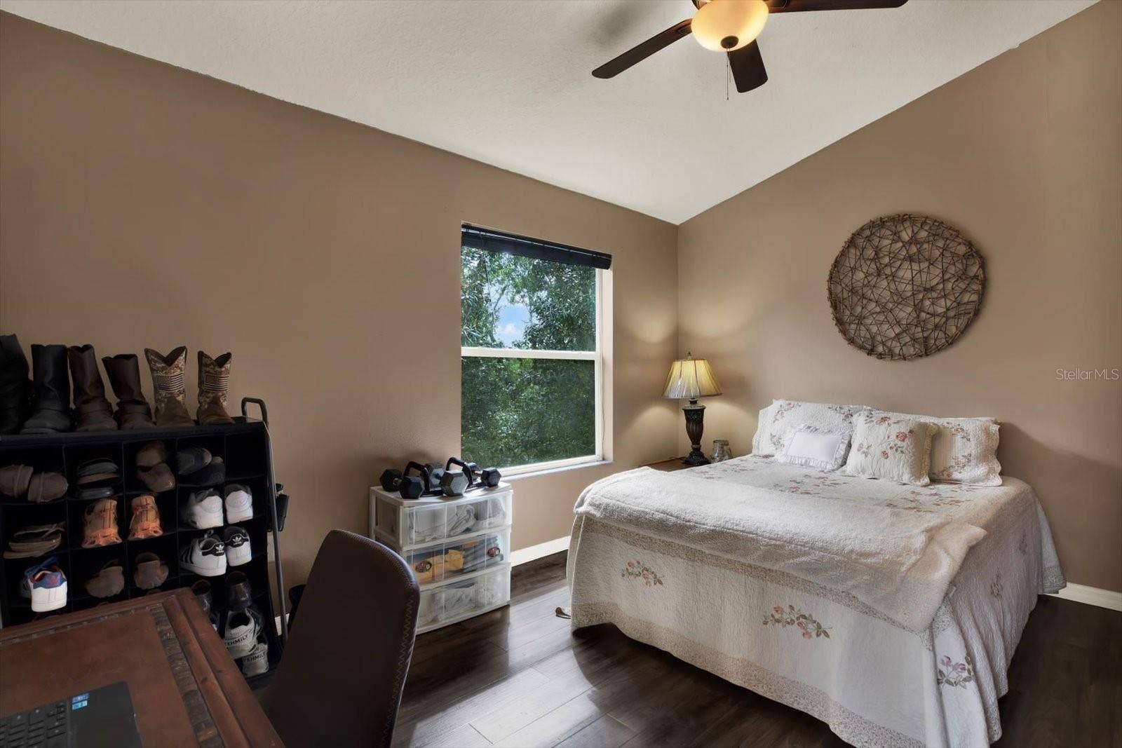 11041 BLACK SWAN COURT, Seffner, FL 33584 11041 BLACK SWAN COURT, Seffner, FL 33584