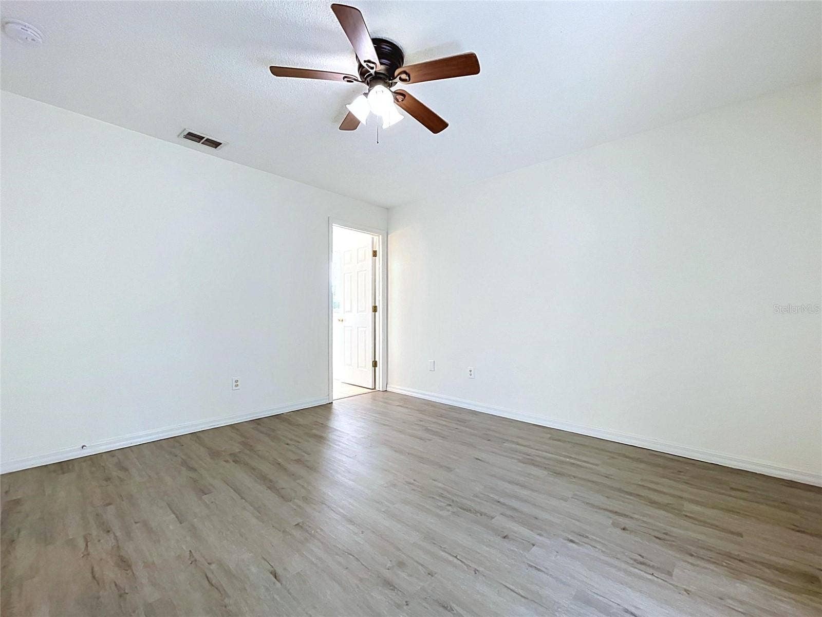 1417 E HANNA AVENUE, Tampa, FL 33604