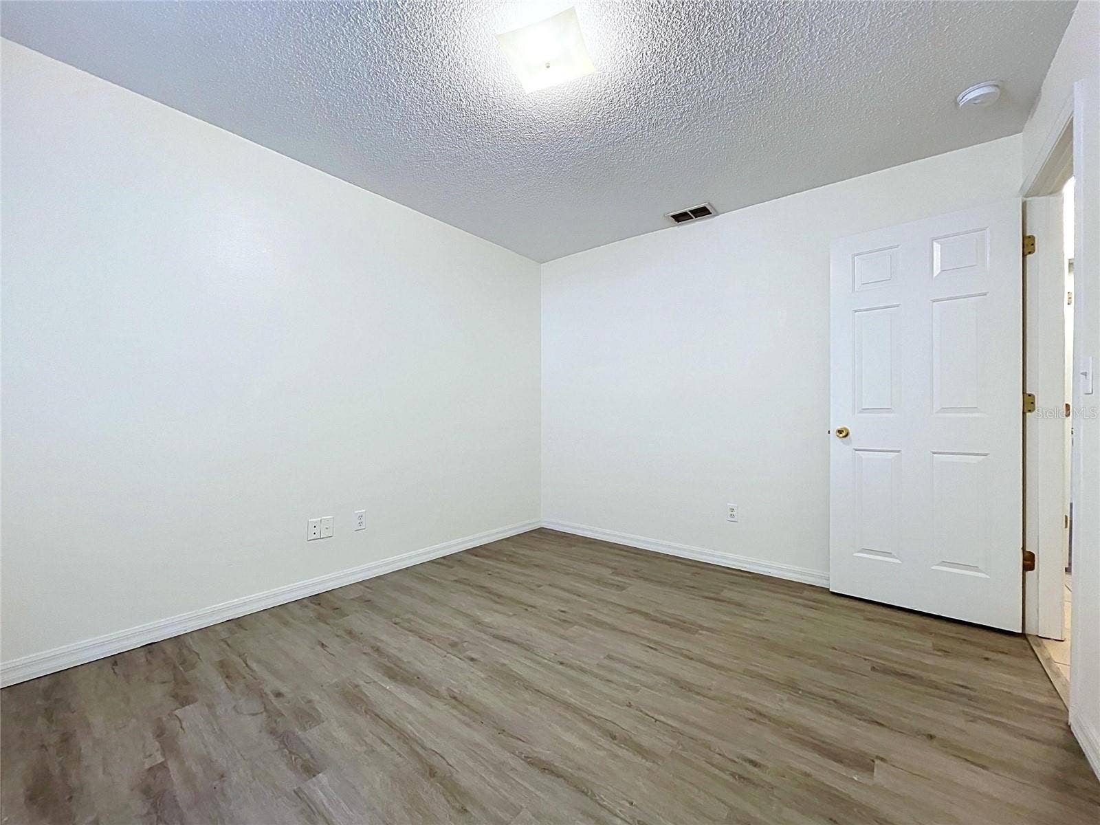 1417 E HANNA AVENUE, Tampa, FL 33604