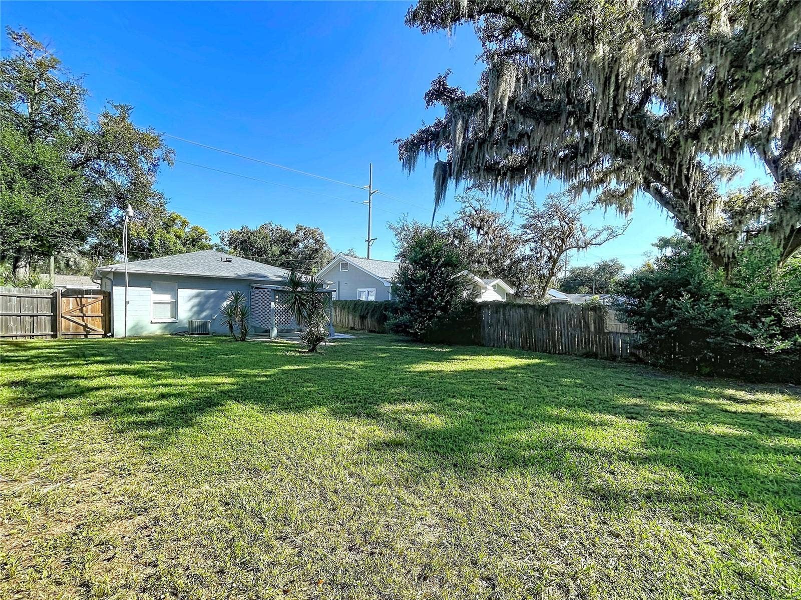 1417 E HANNA AVENUE, Tampa, FL 33604