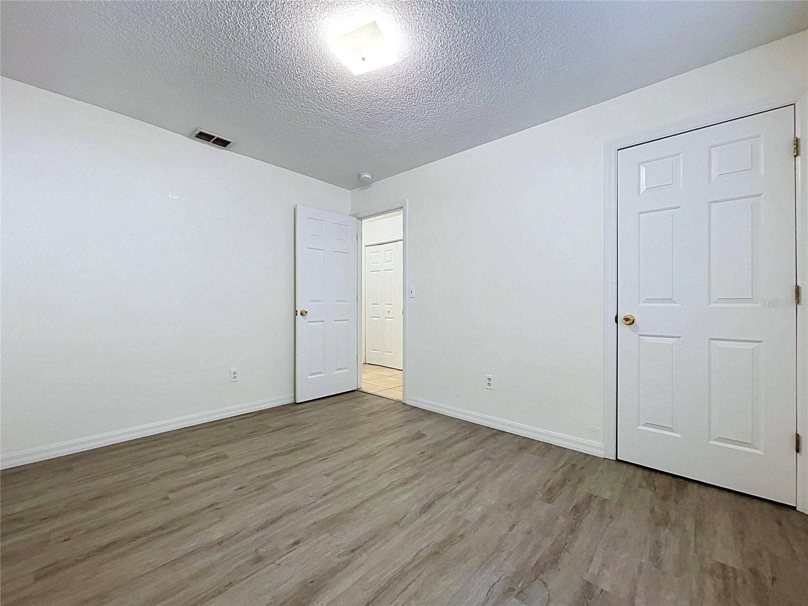 1417 E HANNA AVENUE, Tampa, FL 33604