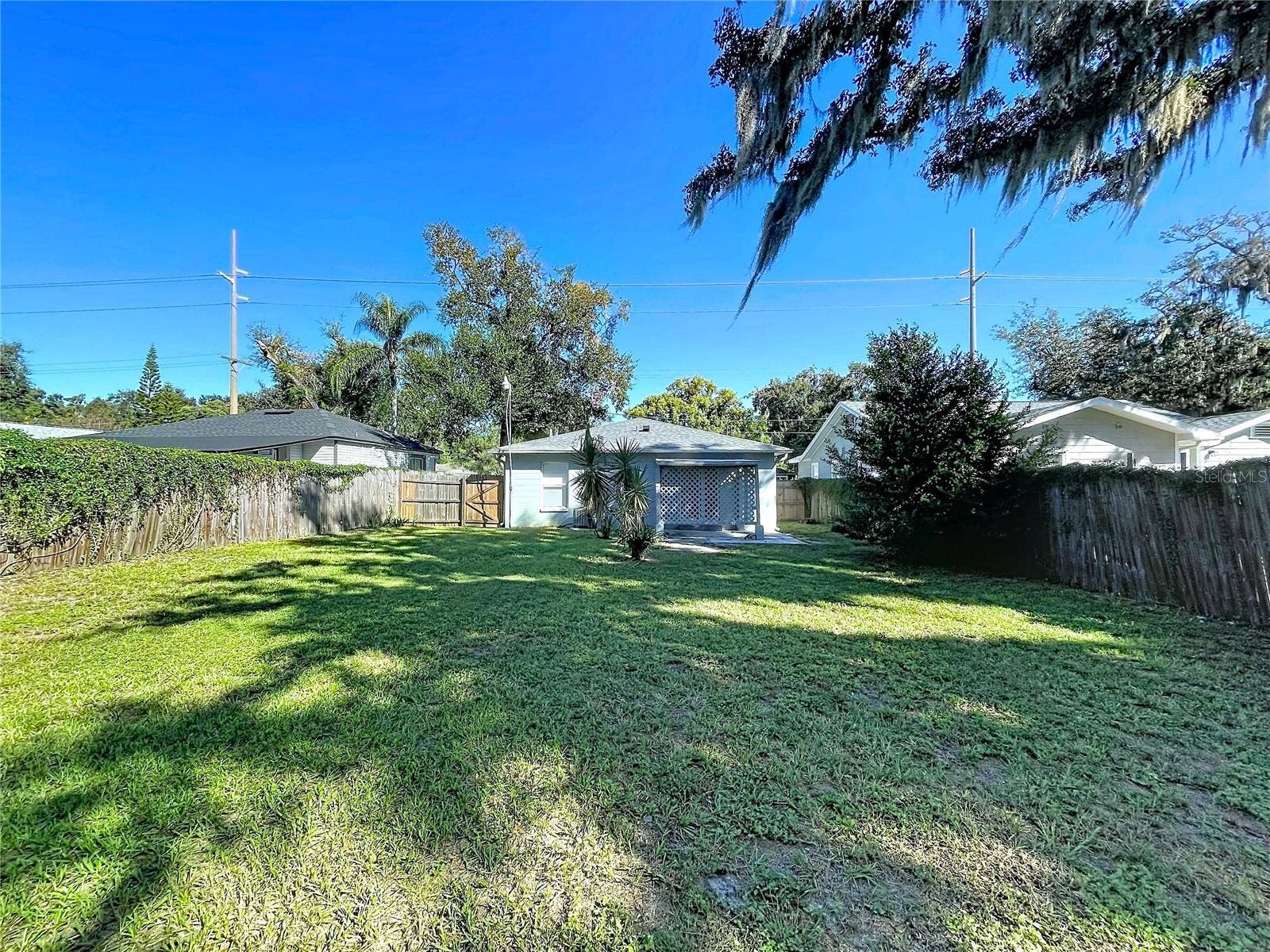 1417 E HANNA AVENUE, Tampa, FL 33604