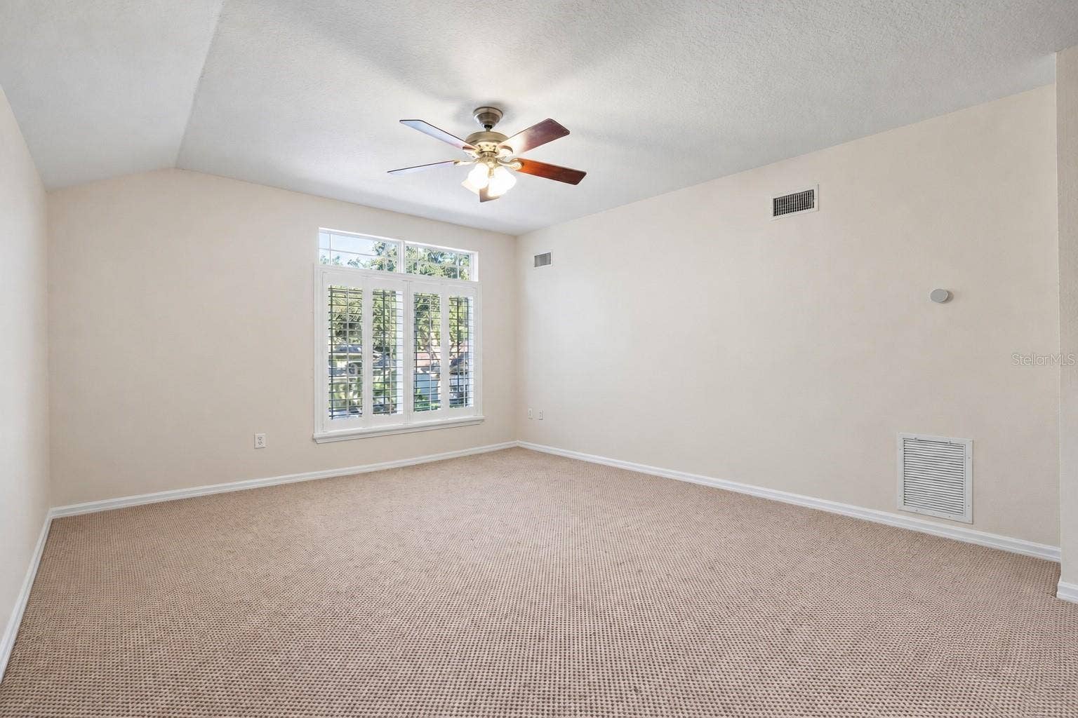 6020 MARTINGLADE PLACE, Lithia, FL 33547 Upstairs bonus room