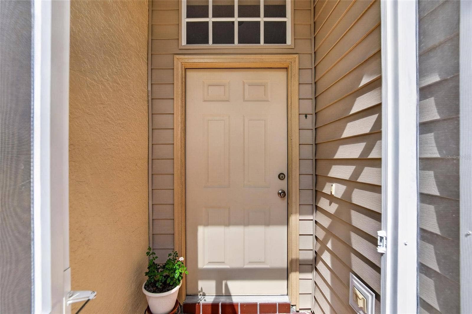 2433 NEW HAVEN CIRCLE, Sun City Center, FL 33573
