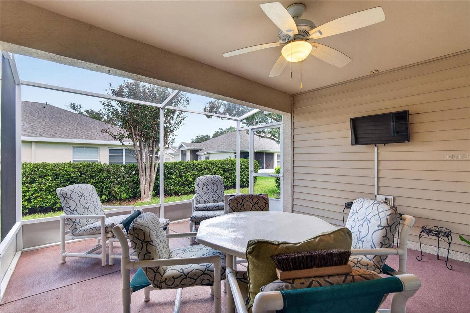 2433 NEW HAVEN CIRCLE, Sun City Center, FL 33573