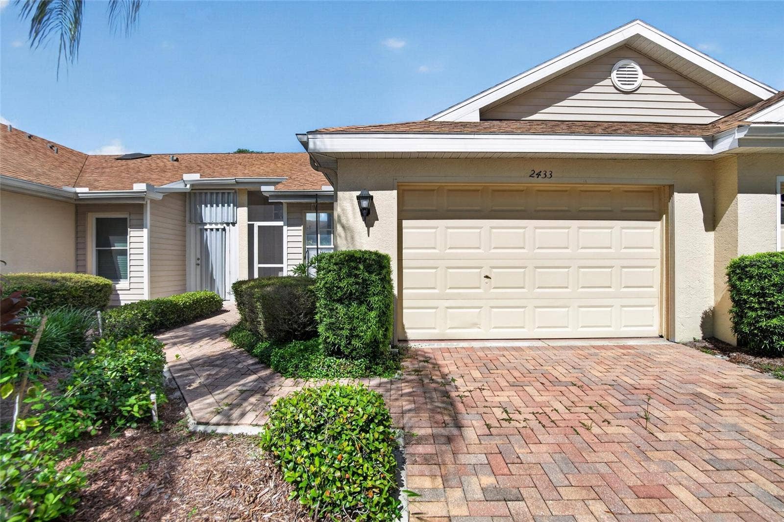 2433 NEW HAVEN CIRCLE, Sun City Center, FL 33573