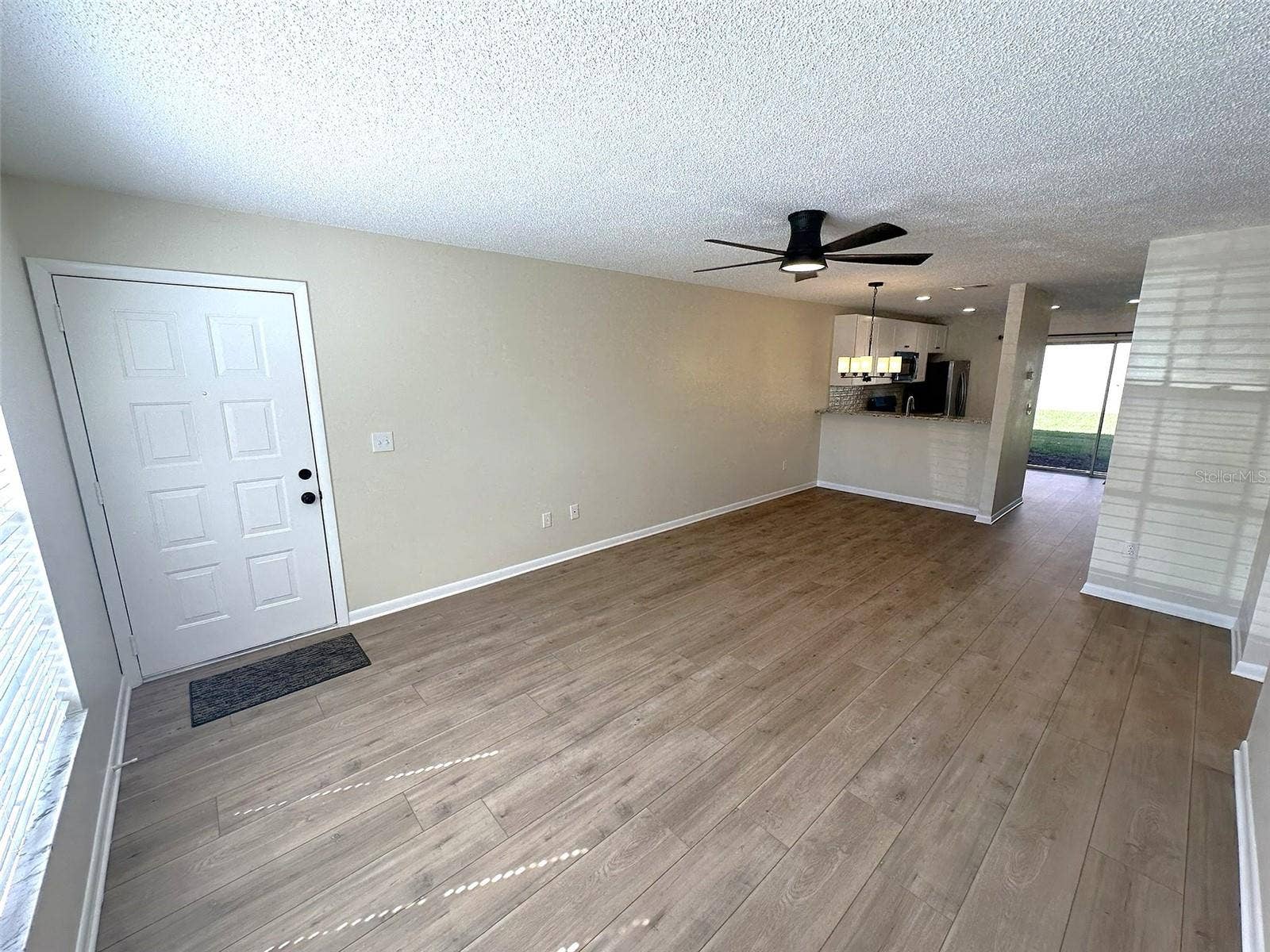 6433 TINA DRIVE, #15, New Port Richey, FL 34653 6433 TINA DRIVE, #15, New Port Richey, FL 34653