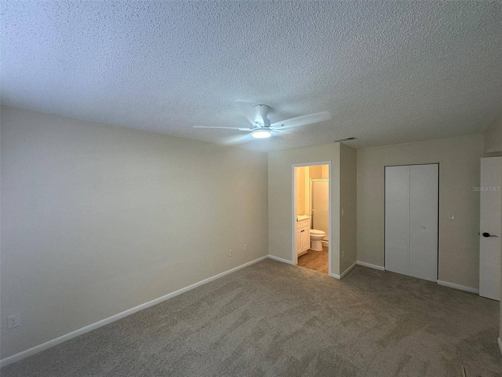 6433 TINA DRIVE, #15, New Port Richey, FL 34653 6433 TINA DRIVE, #15, New Port Richey, FL 34653