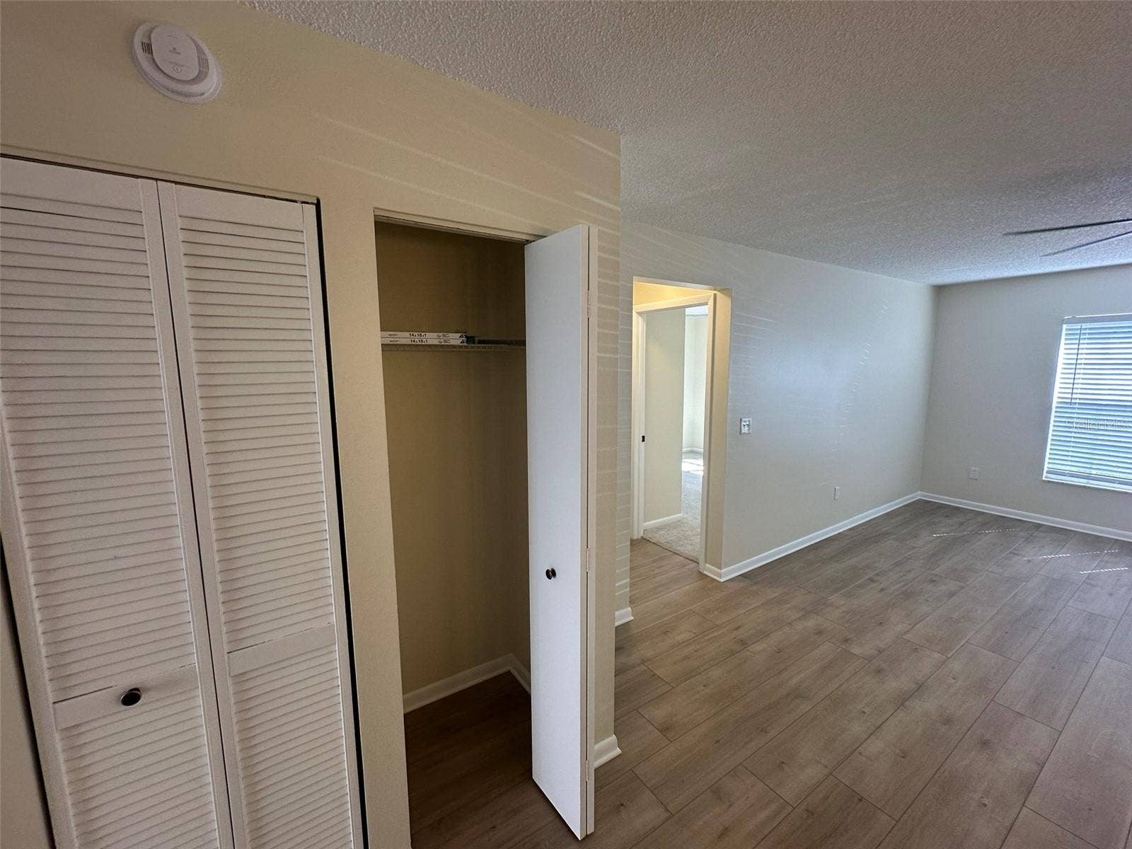 6433 TINA DRIVE, #15, New Port Richey, FL 34653 6433 TINA DRIVE, #15, New Port Richey, FL 34653