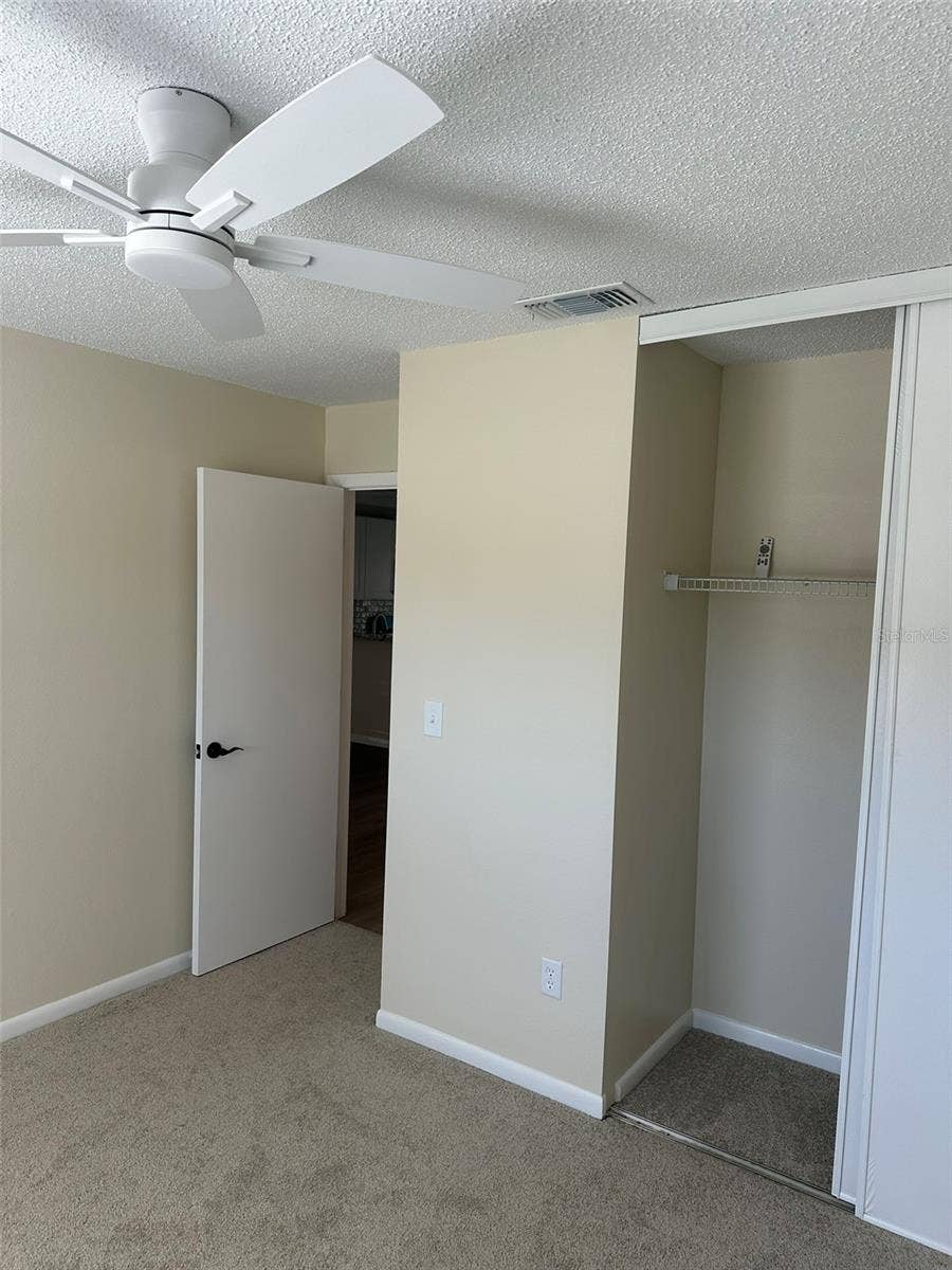 6433 TINA DRIVE, #15, New Port Richey, FL 34653 6433 TINA DRIVE, #15, New Port Richey, FL 34653