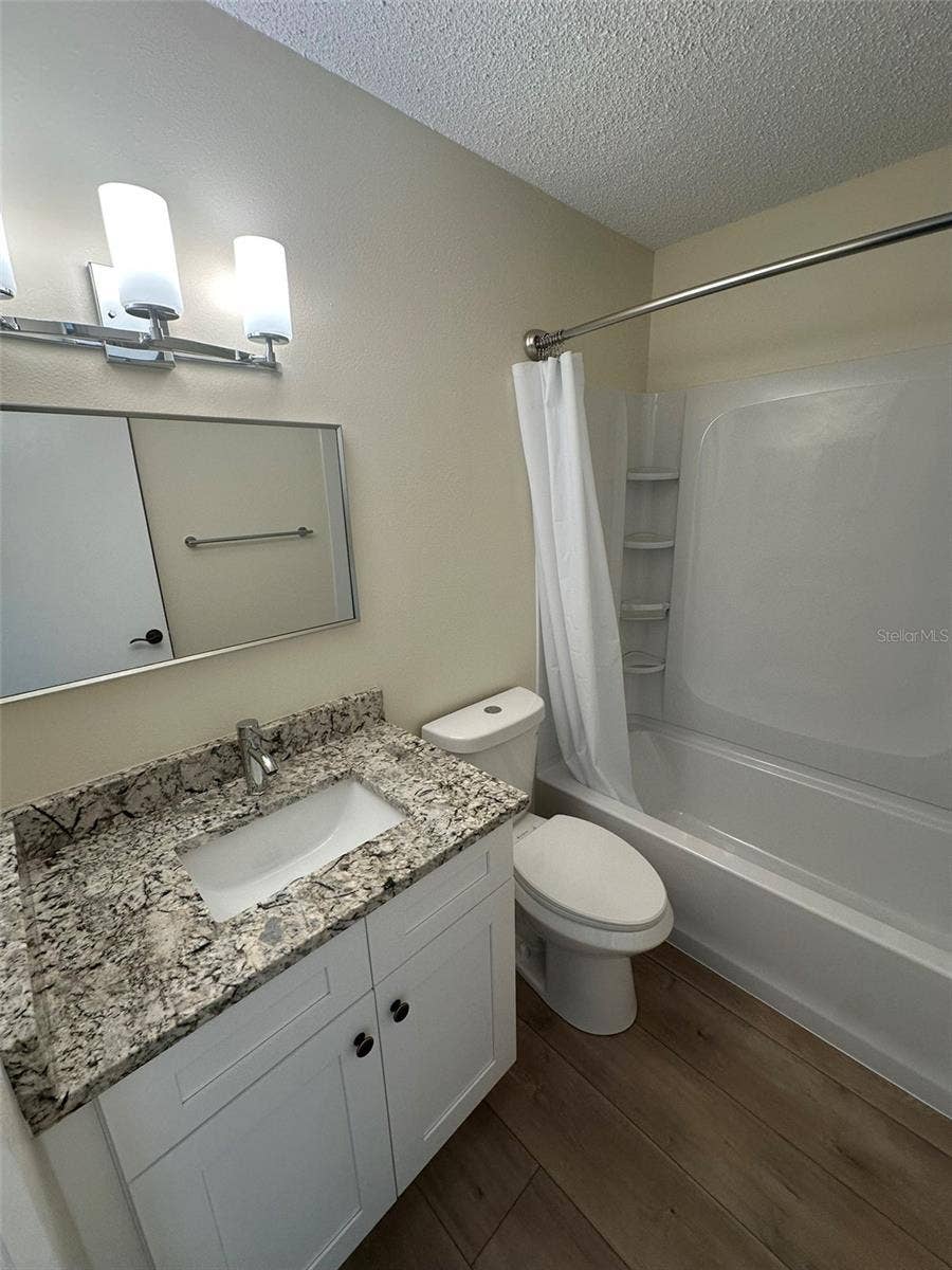 6433 TINA DRIVE, #15, New Port Richey, FL 34653 6433 TINA DRIVE, #15, New Port Richey, FL 34653