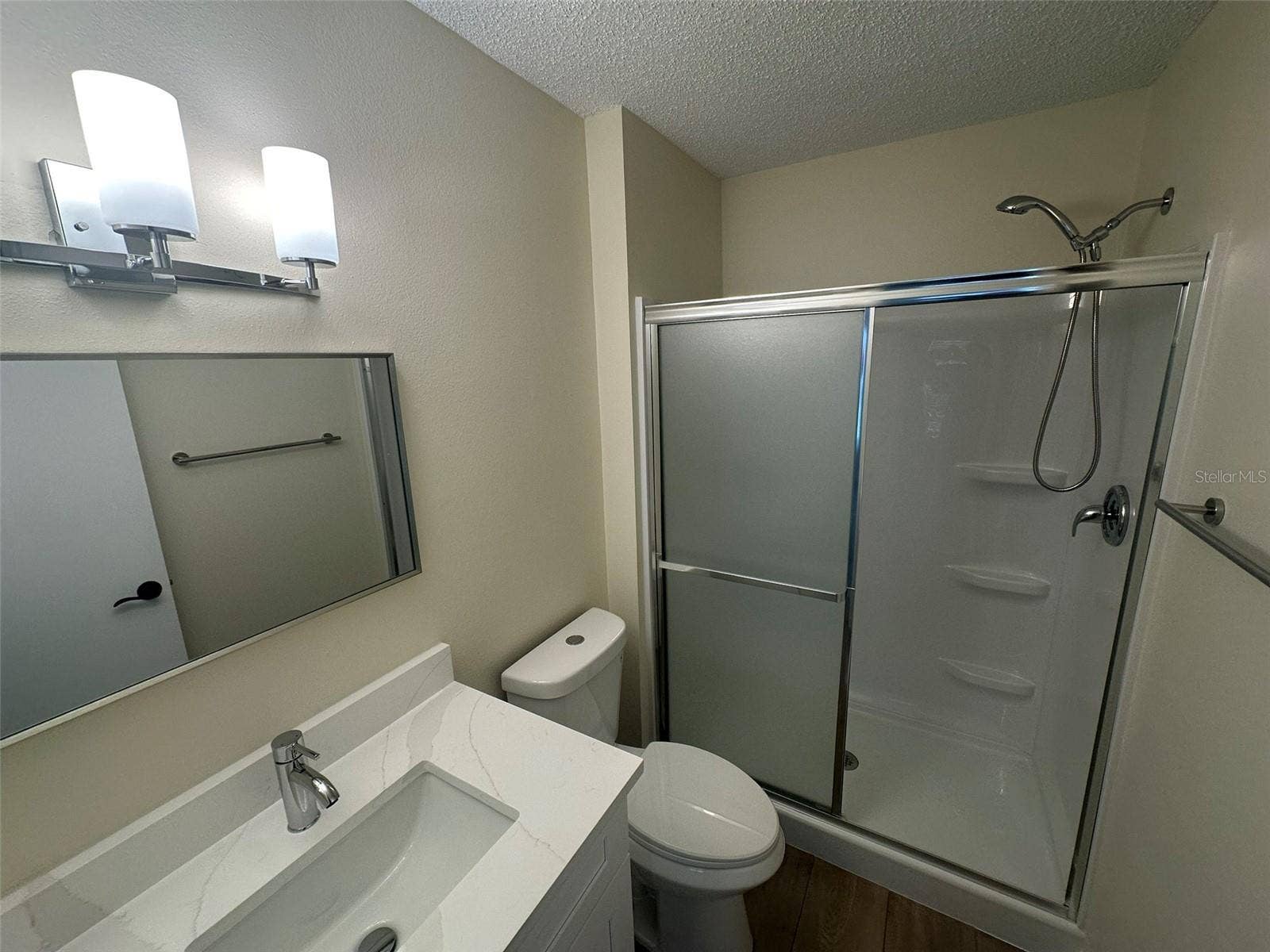 6433 TINA DRIVE, #15, New Port Richey, FL 34653 6433 TINA DRIVE, #15, New Port Richey, FL 34653