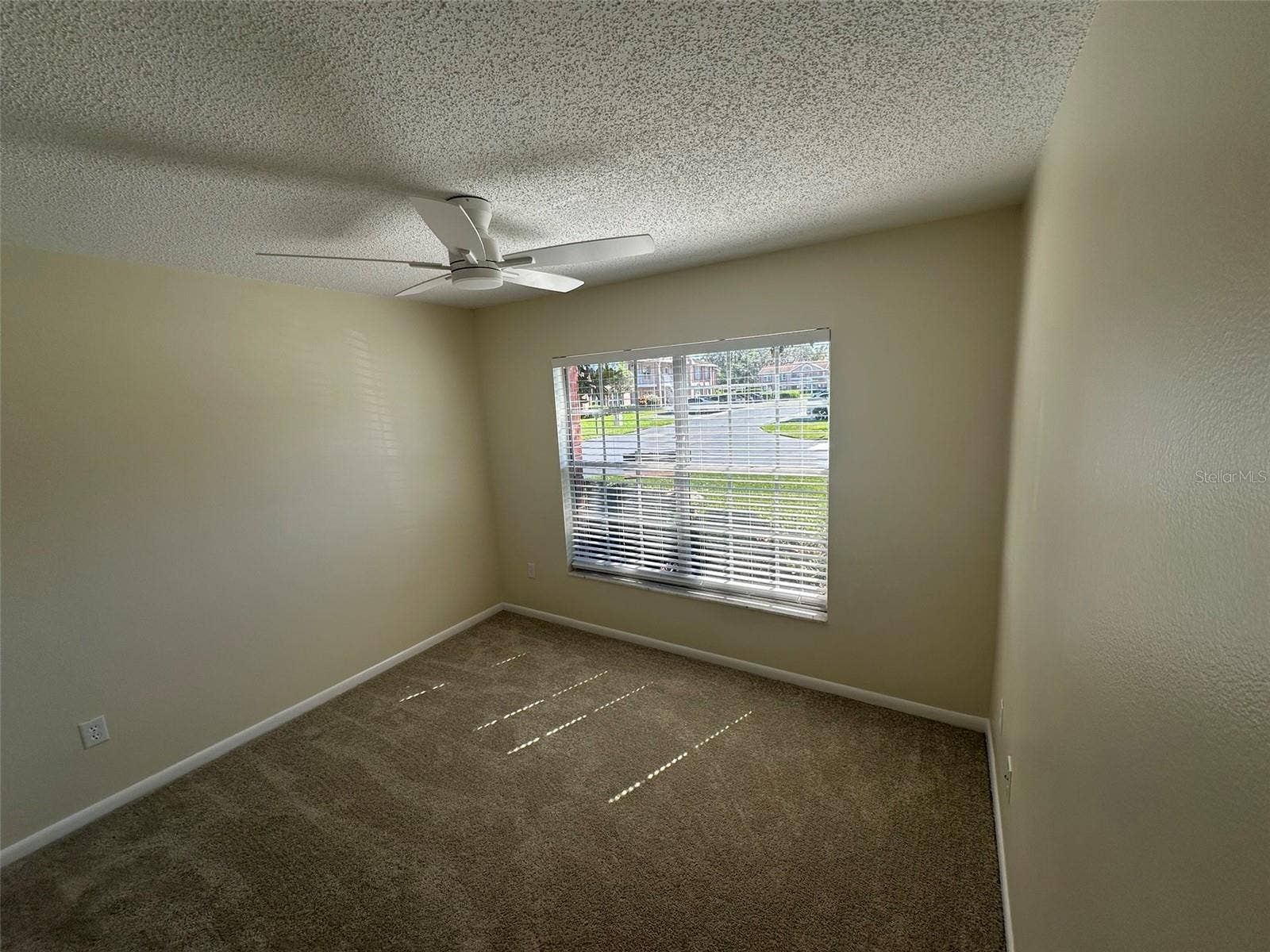 6433 TINA DRIVE, #15, New Port Richey, FL 34653 6433 TINA DRIVE, #15, New Port Richey, FL 34653