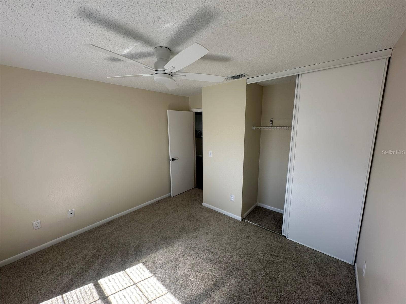 6433 TINA DRIVE, #15, New Port Richey, FL 34653 6433 TINA DRIVE, #15, New Port Richey, FL 34653