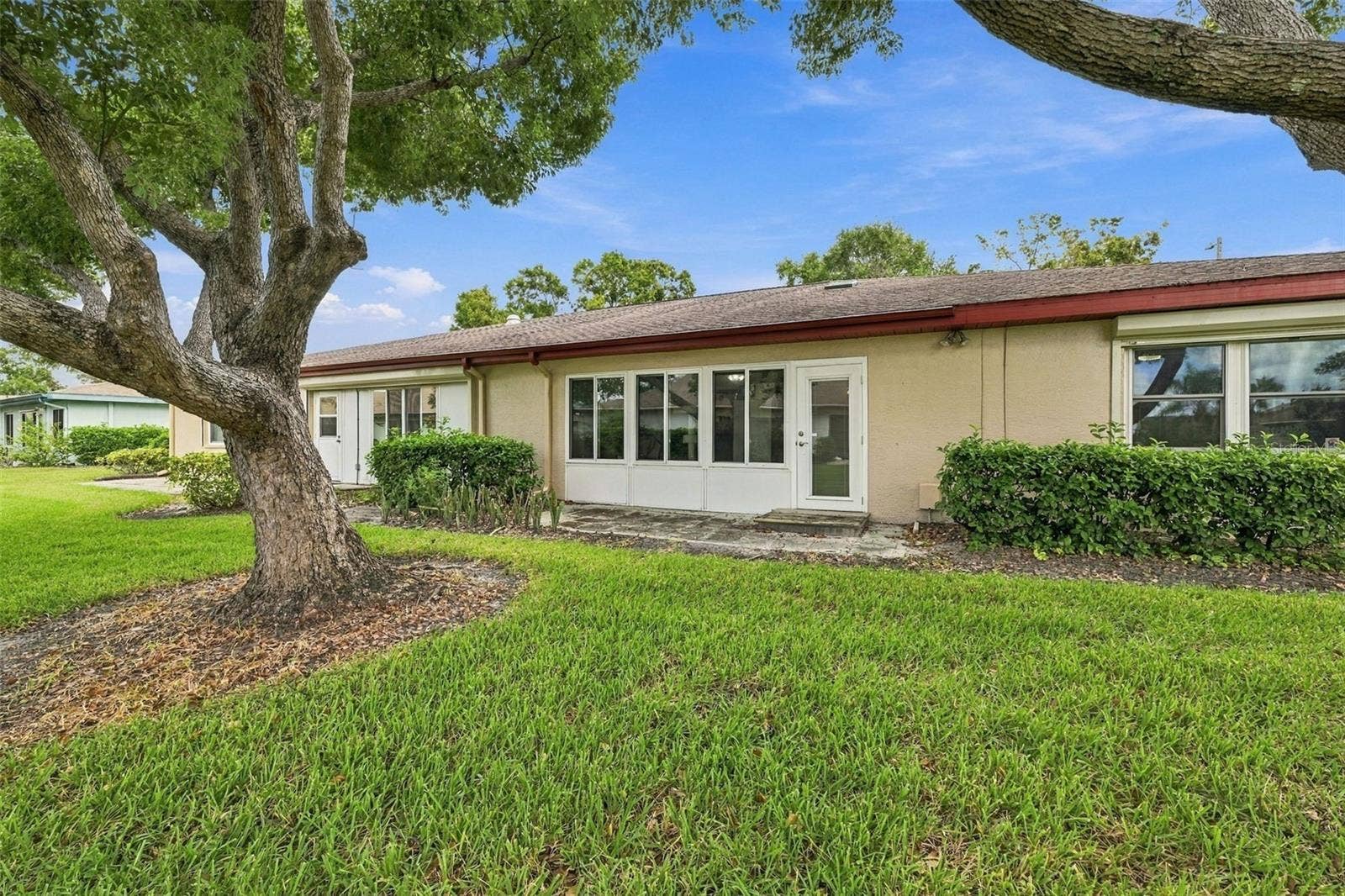 2519 LONIGAN PLACE, #287, Sun City Center, FL 33573 Back of the home