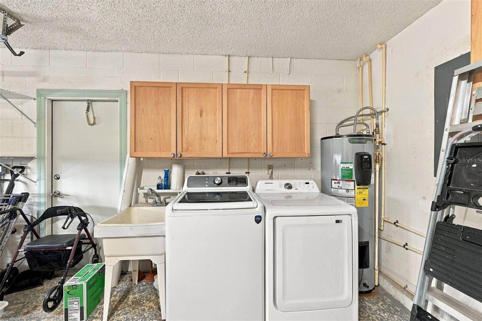 2519 LONIGAN PLACE, #287, Sun City Center, FL 33573 Washer and Dryer