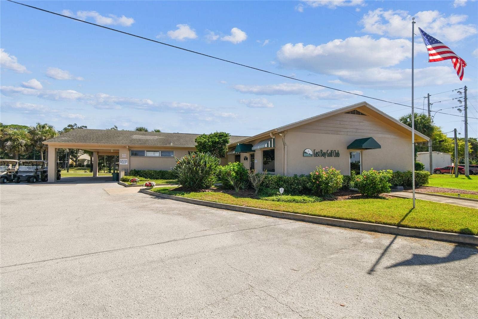 1200 COUNTRY CLUB DRIVE, #3202, Largo, FL 33771 1200 COUNTRY CLUB DRIVE, #3202, Largo, FL 33771