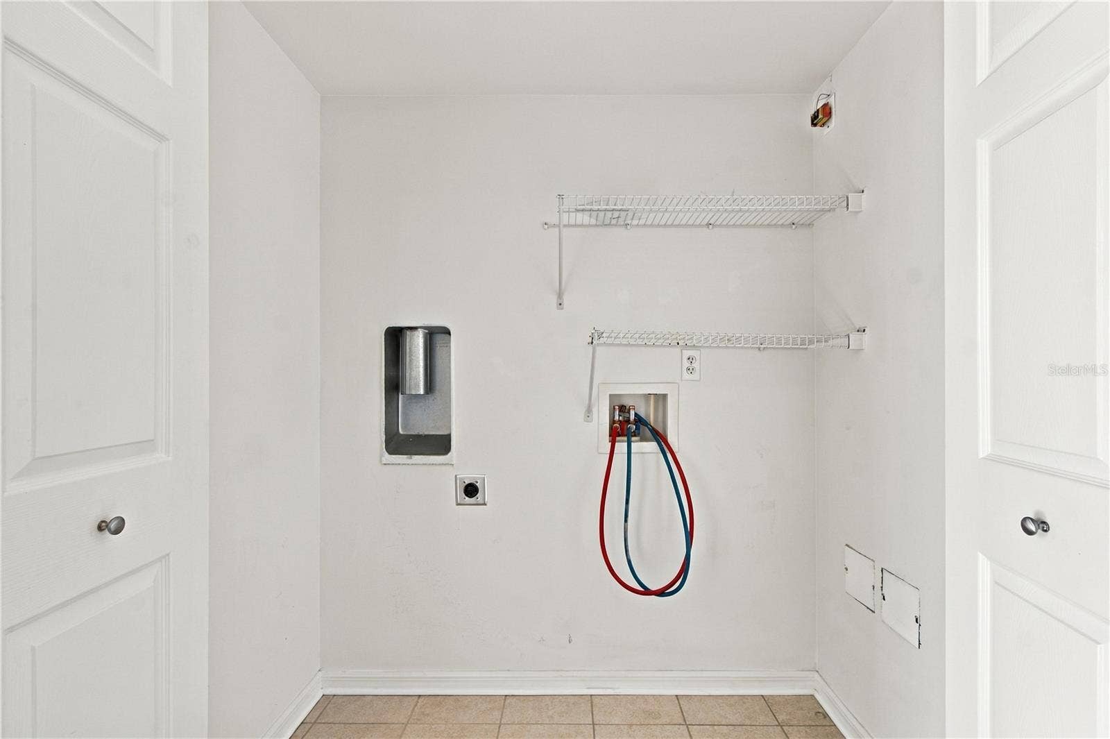 1200 COUNTRY CLUB DRIVE, #3202, Largo, FL 33771 Washer / Dryer Hook up hall closet
