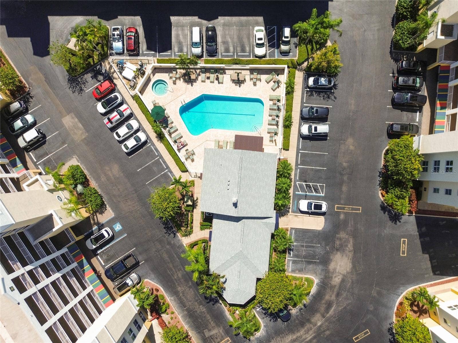 1200 COUNTRY CLUB DRIVE, #3202, Largo, FL 33771 1200 COUNTRY CLUB DRIVE, #3202, Largo, FL 33771