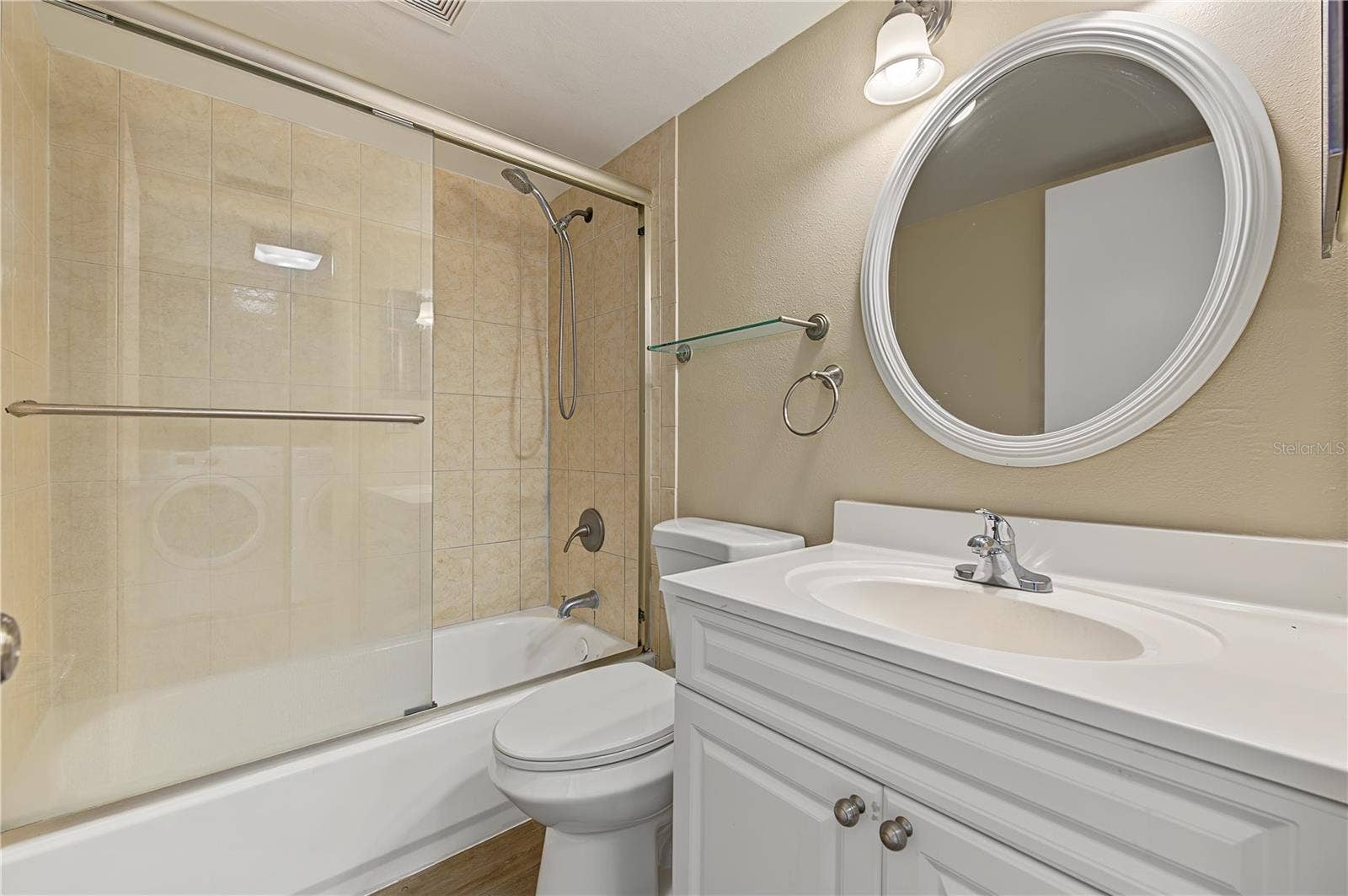 2729 FOXFIRE COURT, #C, Clearwater, FL 33761 Bathroom
