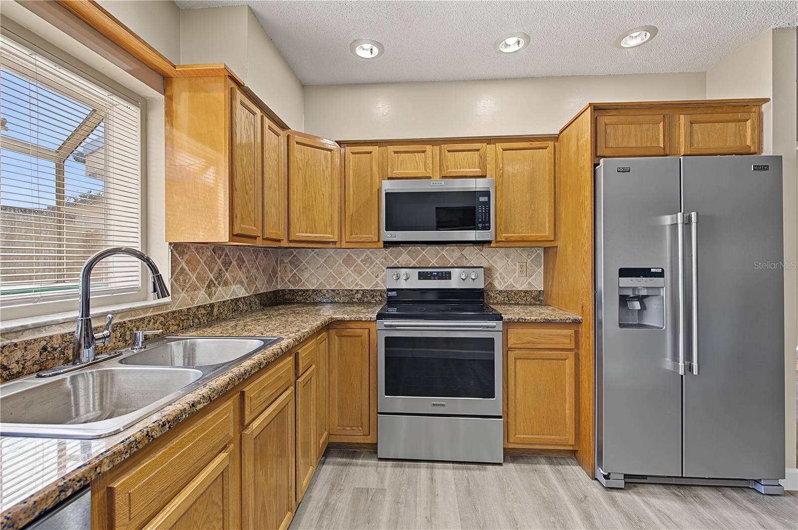 2729 FOXFIRE COURT, #C, Clearwater, FL 33761 Appliances, Patio off to the side.