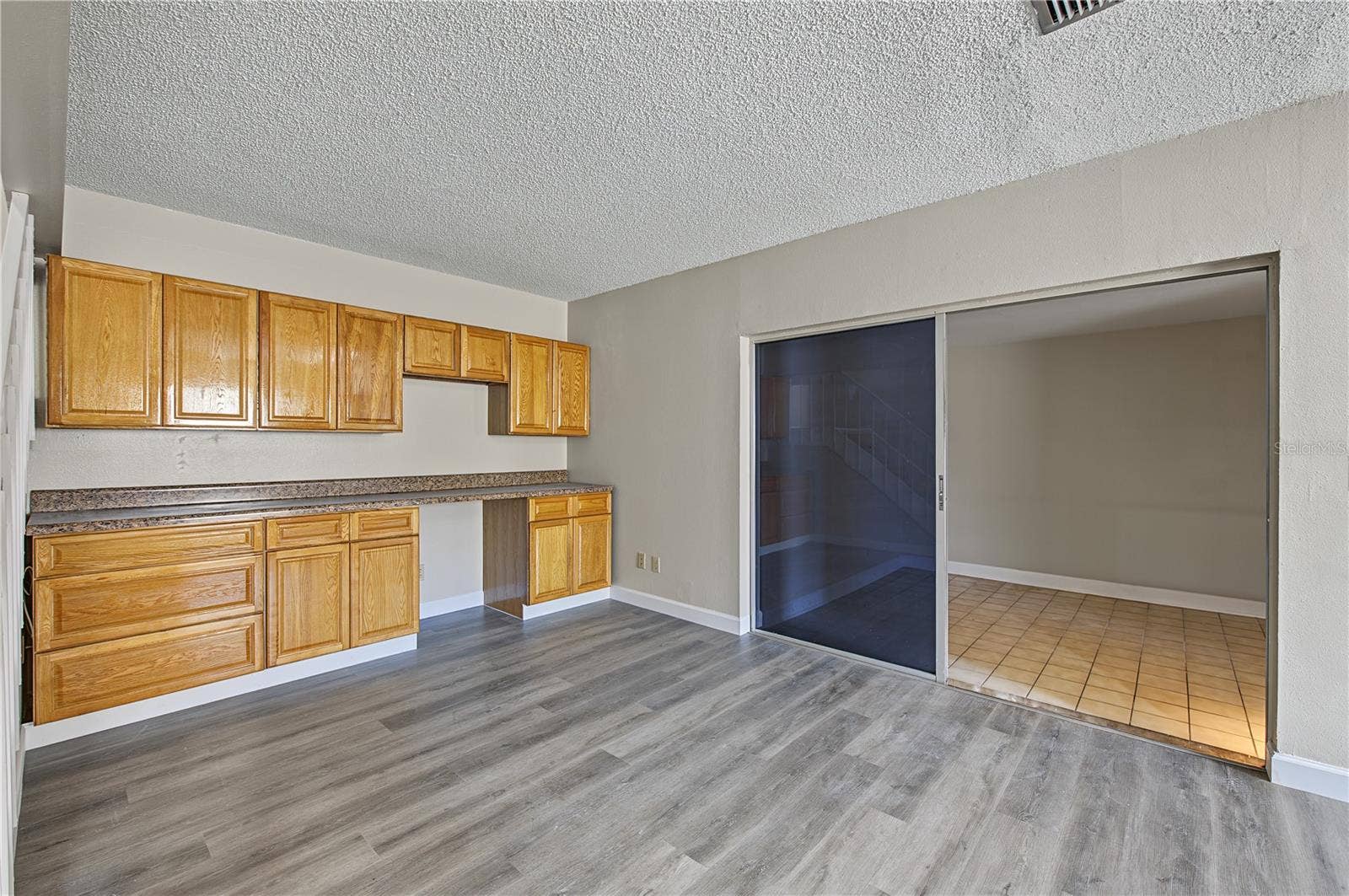 2729 FOXFIRE COURT, #C, Clearwater, FL 33761 Coffee Bar or Butlers Pantry, laminate flooring