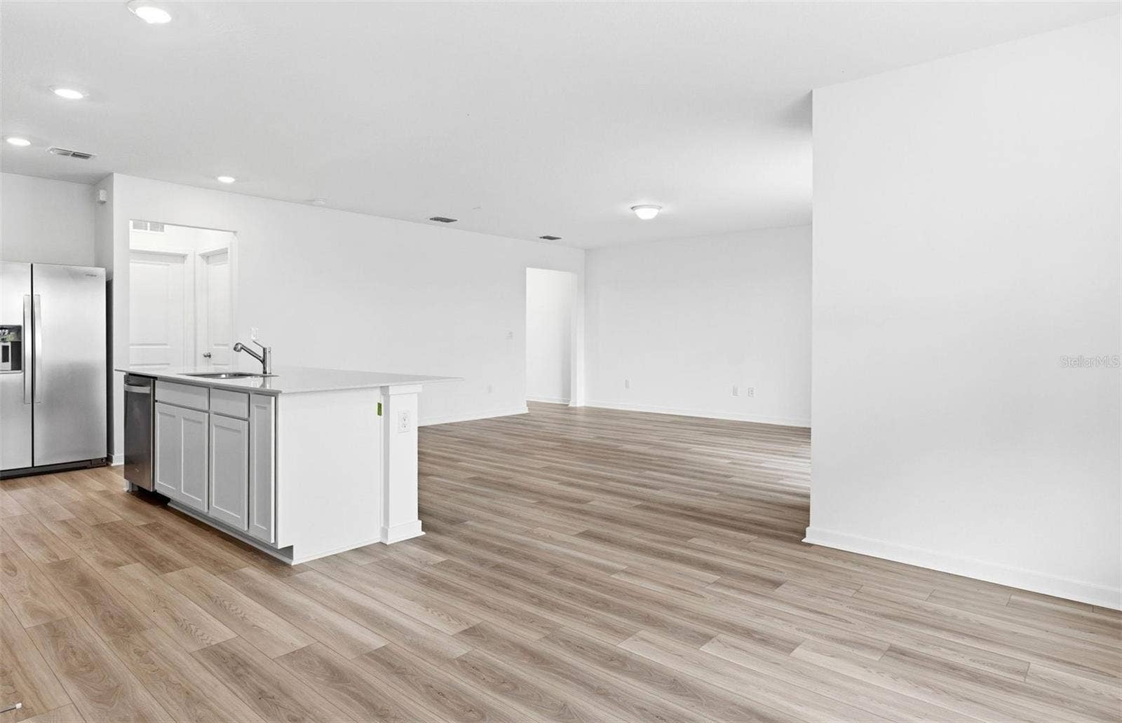 10426 HIDDEN BANKS GLEN, Parrish, FL 34219 Model Representation
