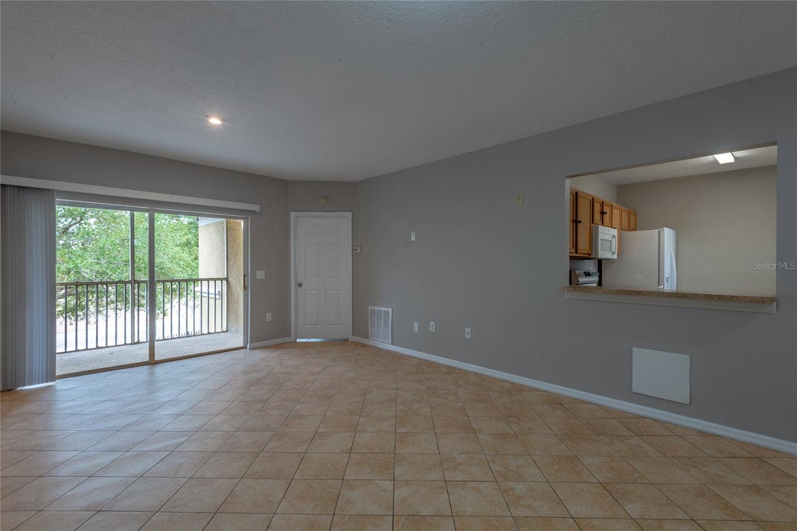 6007 SKYDALE WAY, #201, Riverview, FL 33578 6007 SKYDALE WAY, #201, Riverview, FL 33578