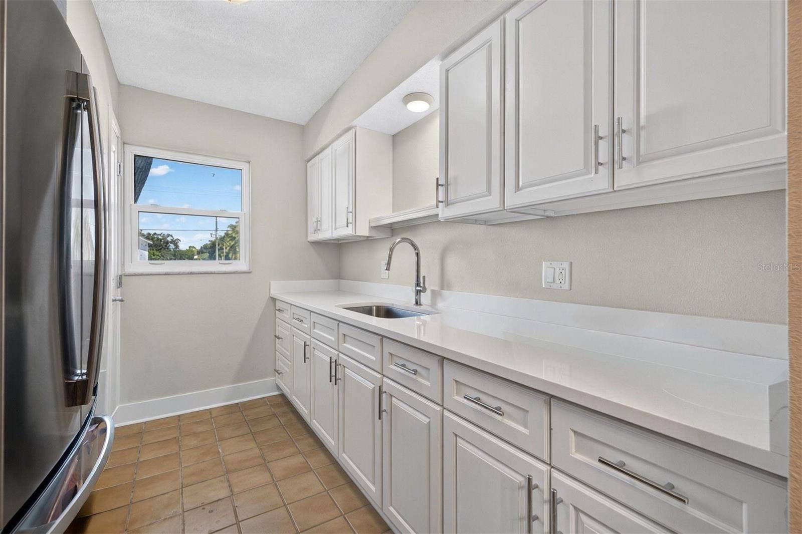 6982 SUNSET DRIVE S, #6982, South Pasadena, FL 33707 Quartz countertops
