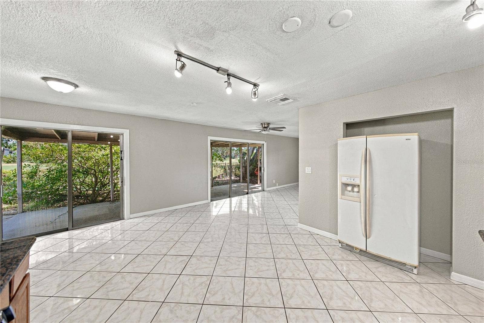 4260 NARVAREZ WAY S, St Petersburg, FL 33712