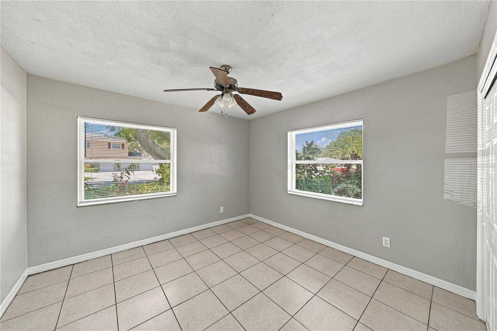 4260 NARVAREZ WAY S, St Petersburg, FL 33712
