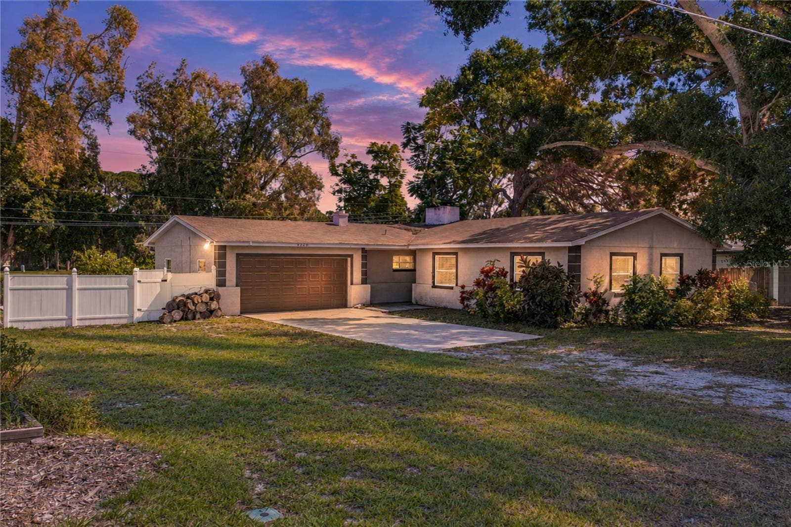4260 NARVAREZ WAY S, St Petersburg, FL 33712