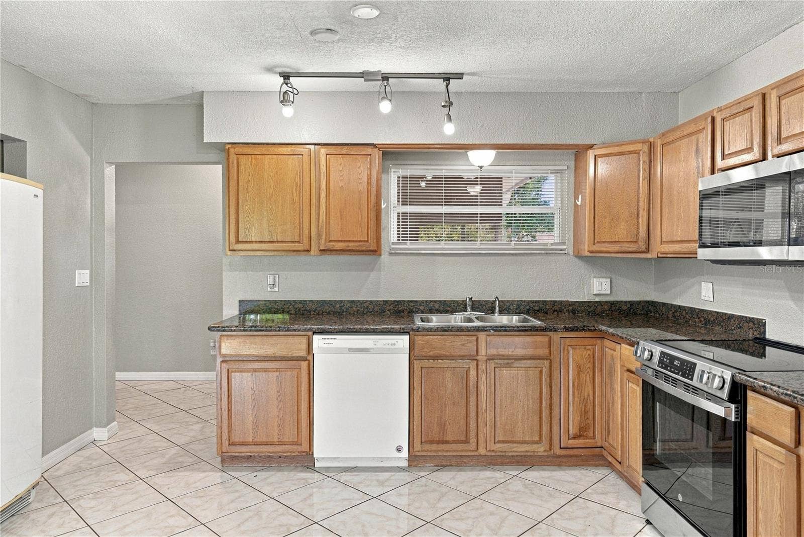 4260 NARVAREZ WAY S, St Petersburg, FL 33712