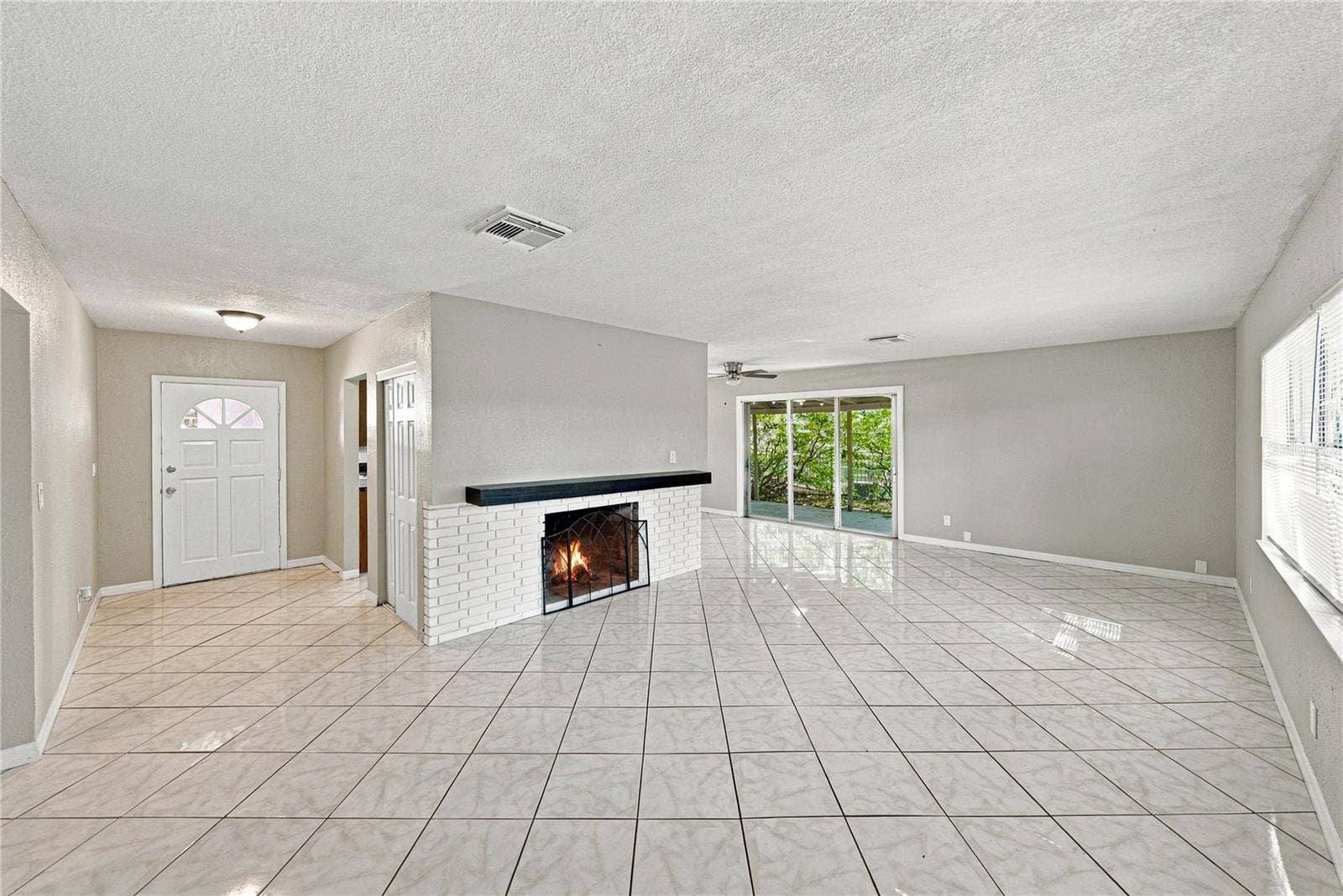 4260 NARVAREZ WAY S, St Petersburg, FL 33712