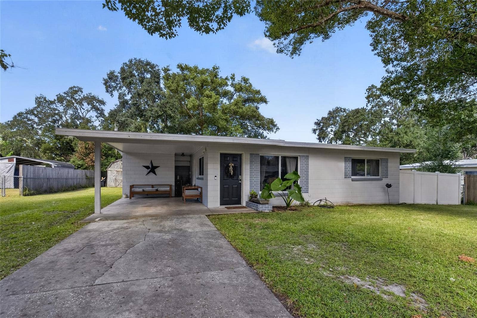 210 PEAK DRIVE, Brooksville, FL 34601 210 PEAK DRIVE, Brooksville, FL 34601