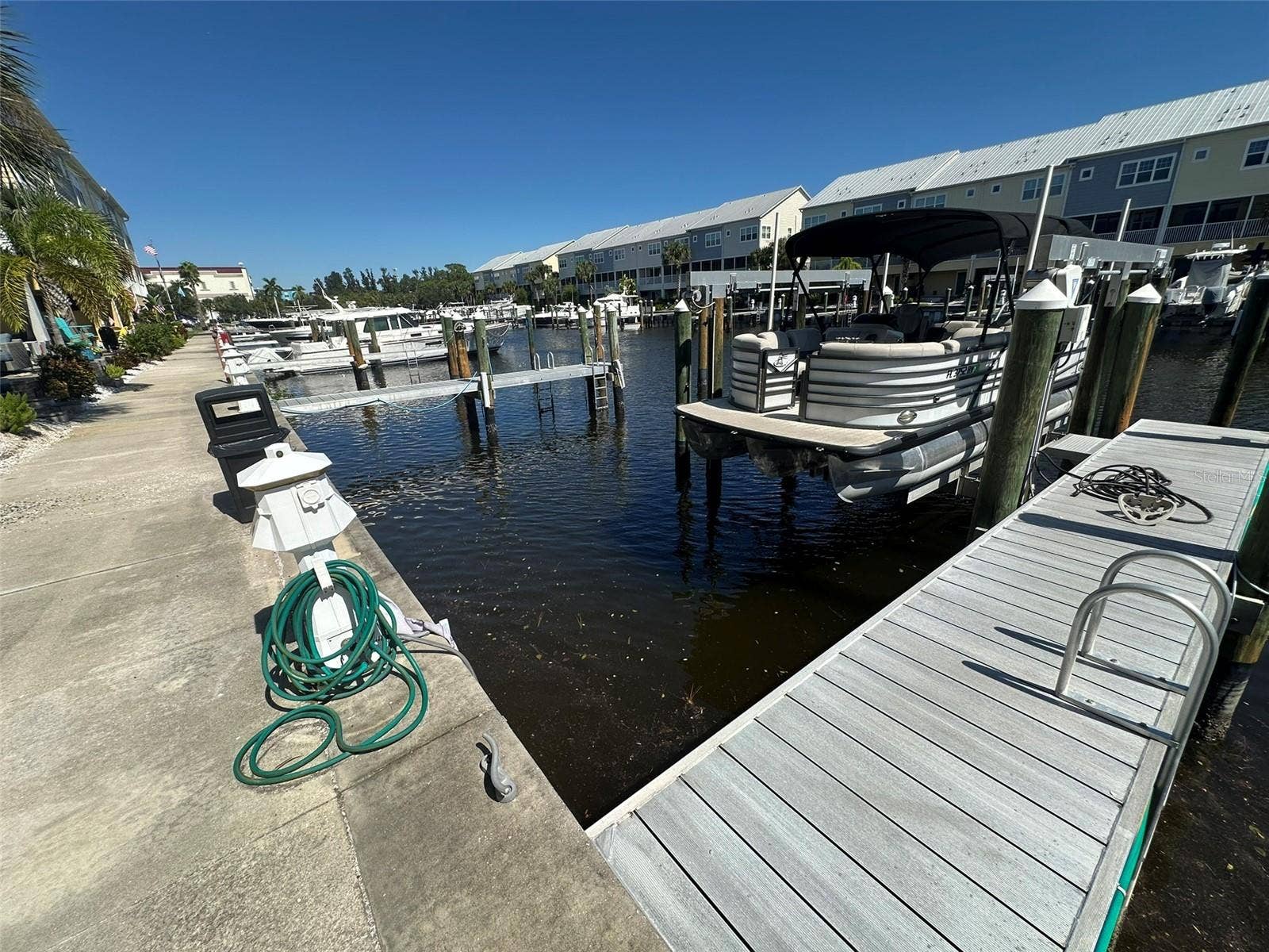 6072 MOORINGS DRIVE S, St Petersburg, FL 33712 10 steps from the house