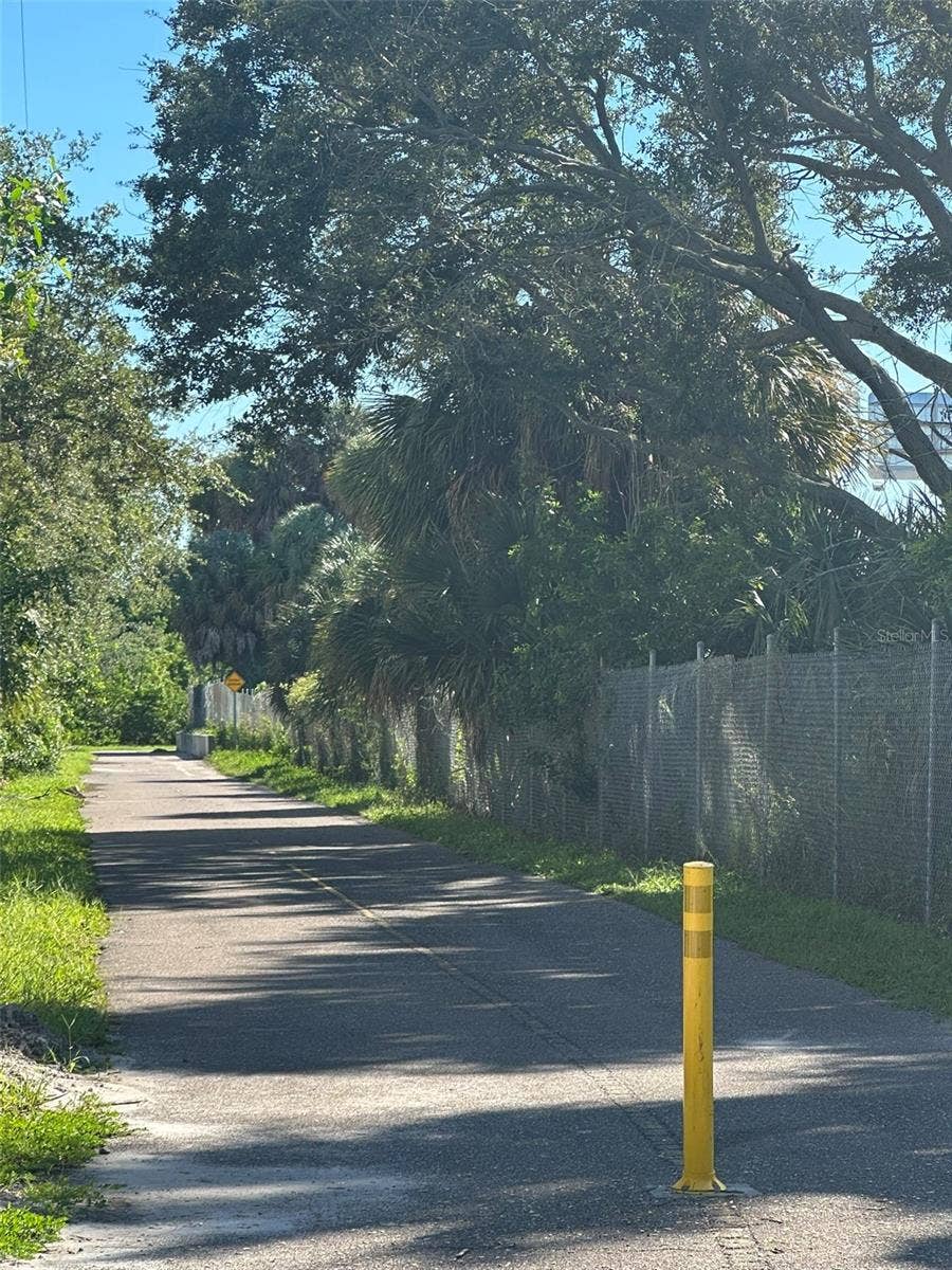 6072 MOORINGS DRIVE S, St Petersburg, FL 33712 Access to the Pinellas Trail system