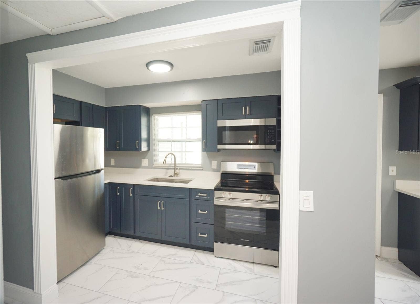 1810 E OSBORNE AVENUE, Tampa, FL 33610