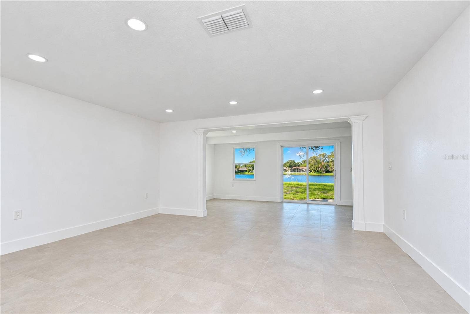 404 LAKEVIEW DRIVE, Oldsmar, FL 34677 404 LAKEVIEW DRIVE, Oldsmar, FL 34677