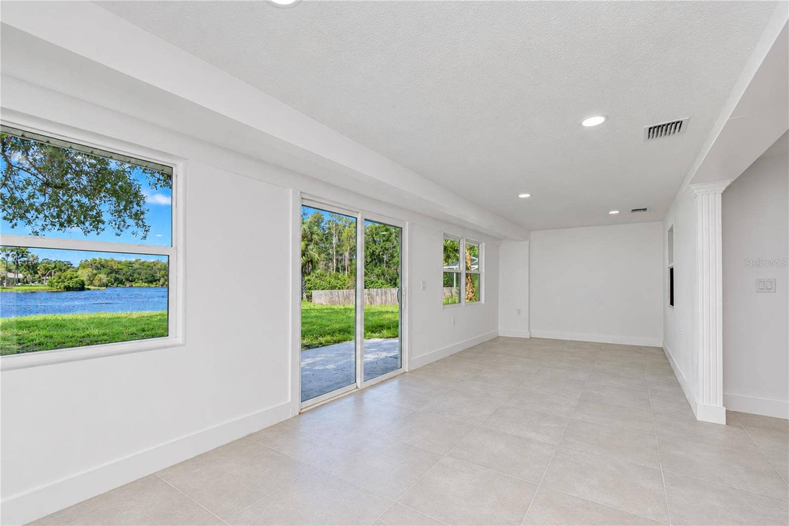 404 LAKEVIEW DRIVE, Oldsmar, FL 34677 404 LAKEVIEW DRIVE, Oldsmar, FL 34677