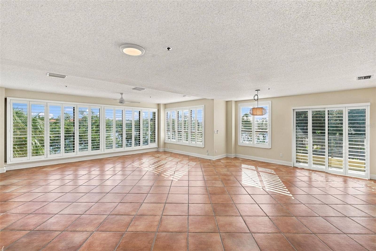 1 BARBADOS AVENUE, #2D, Tampa, FL 33606