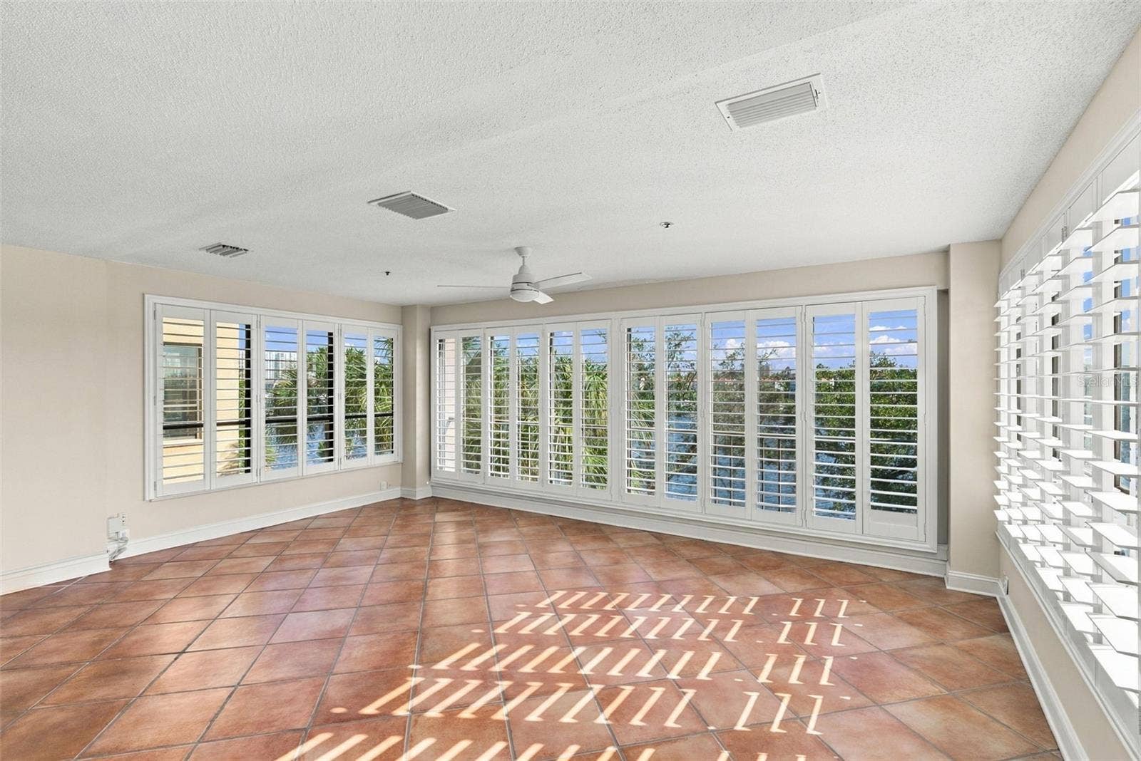 1 BARBADOS AVENUE, #2D, Tampa, FL 33606