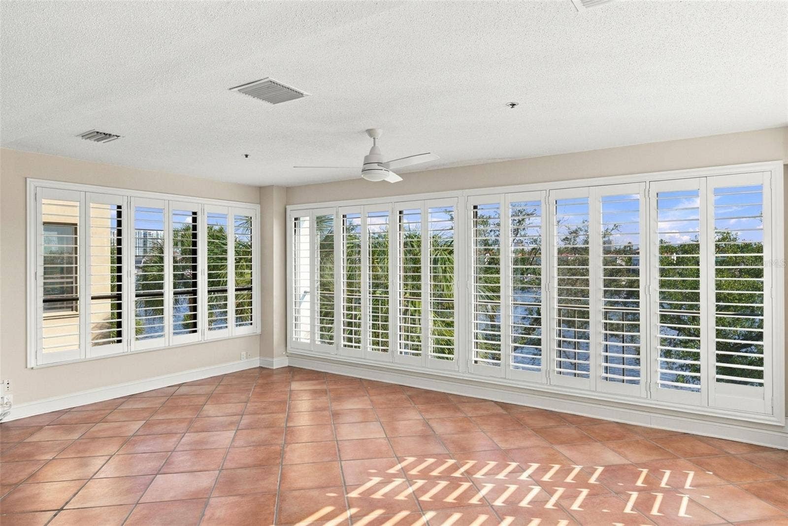 1 BARBADOS AVENUE, #2D, Tampa, FL 33606
