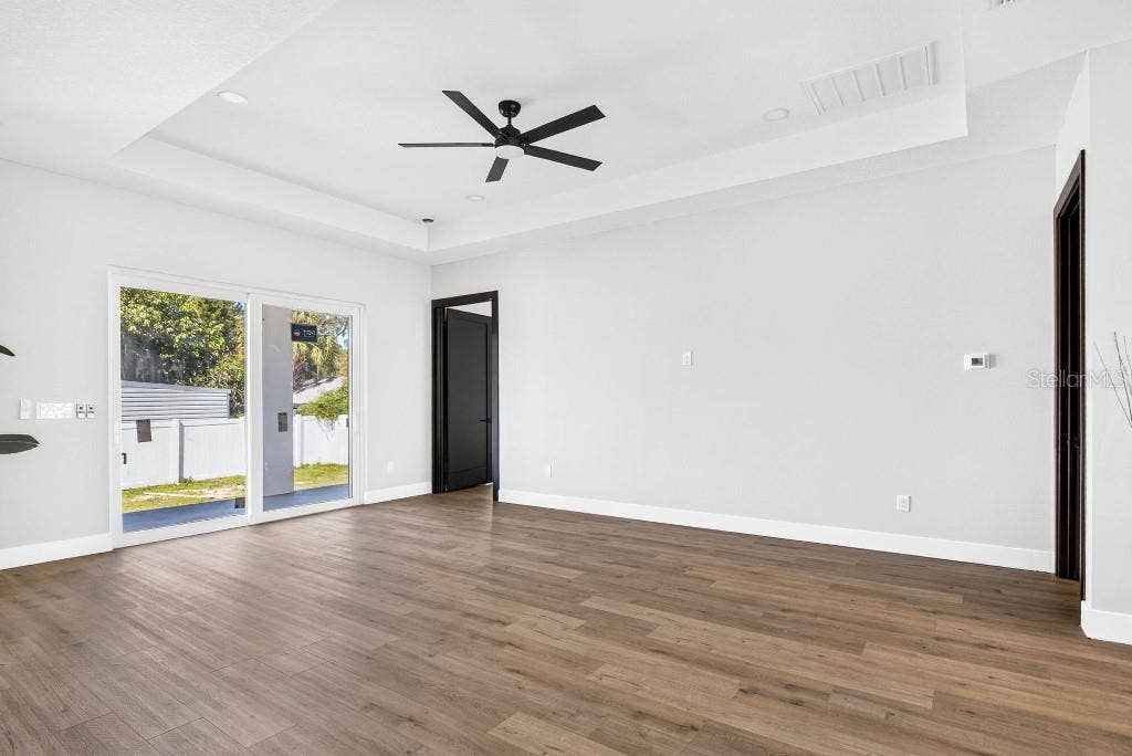 7812 N MULBERRY STREET, Tampa, FL 33604
