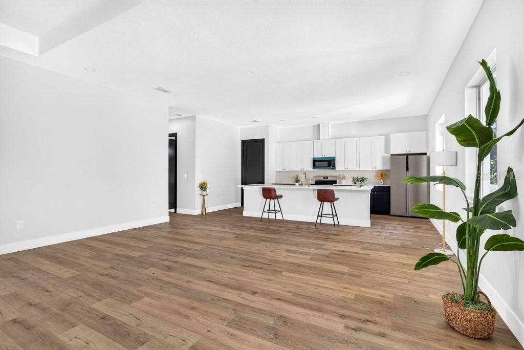 7812 N MULBERRY STREET, Tampa, FL 33604