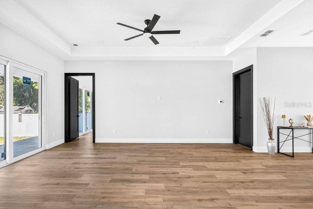 7812 N MULBERRY STREET, Tampa, FL 33604