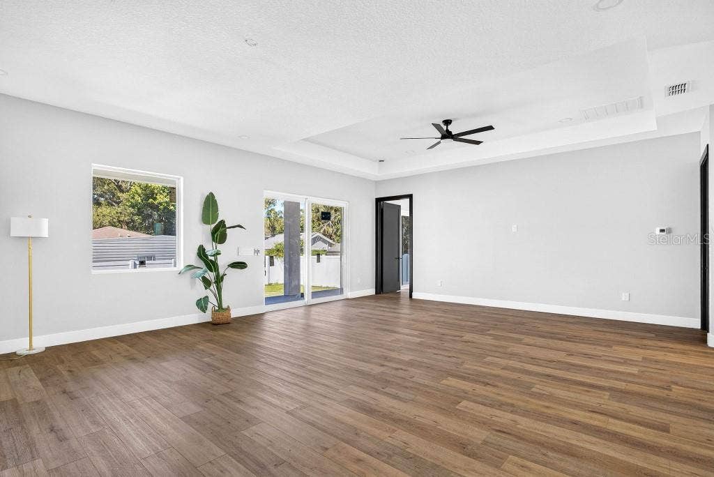 7812 N MULBERRY STREET, Tampa, FL 33604