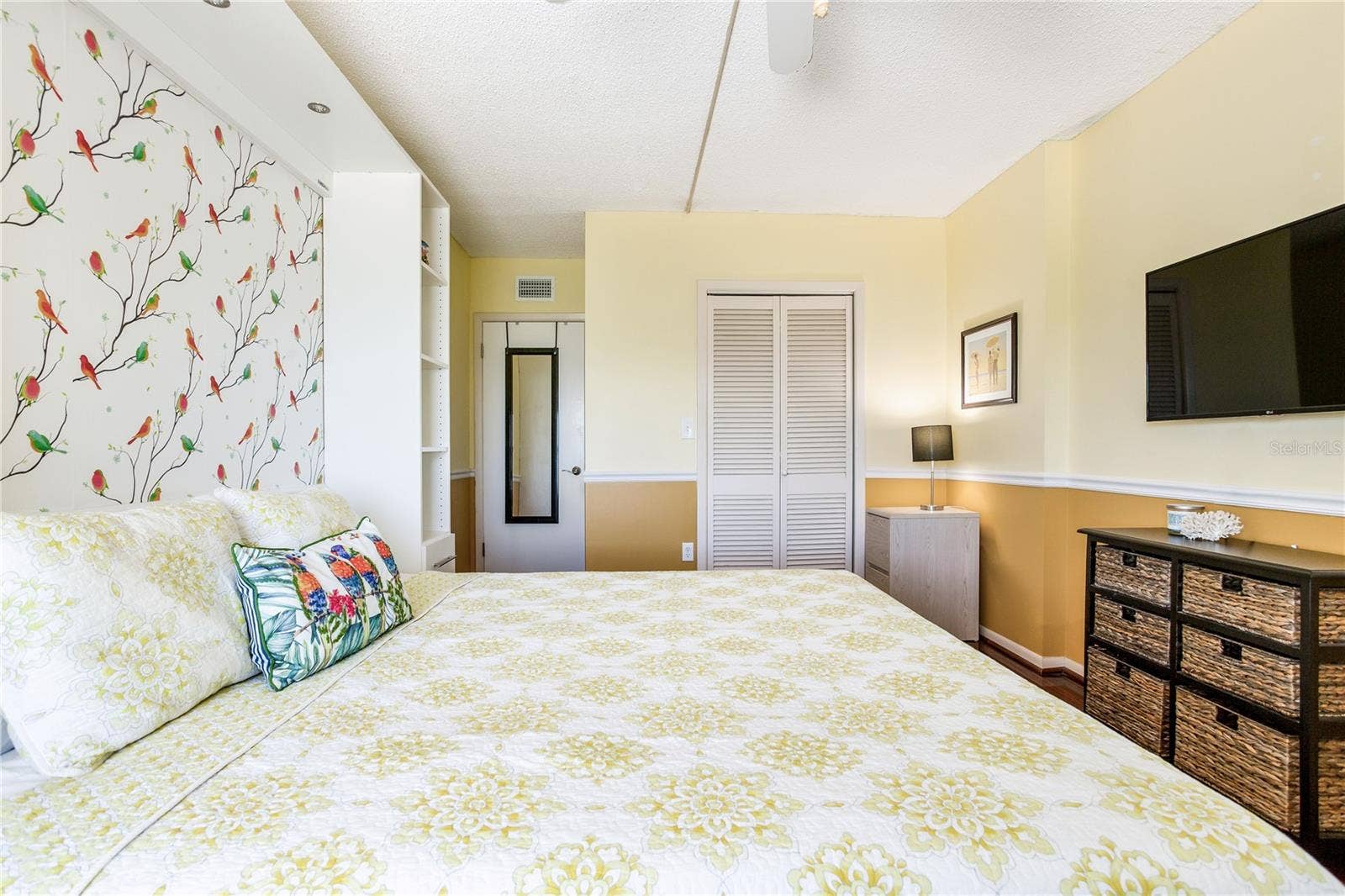 17400 GULF BOULEVARD, #B9, North Redington Beach, FL 33708 17400 GULF BOULEVARD, #B9, North Redington Beach, FL 33708
