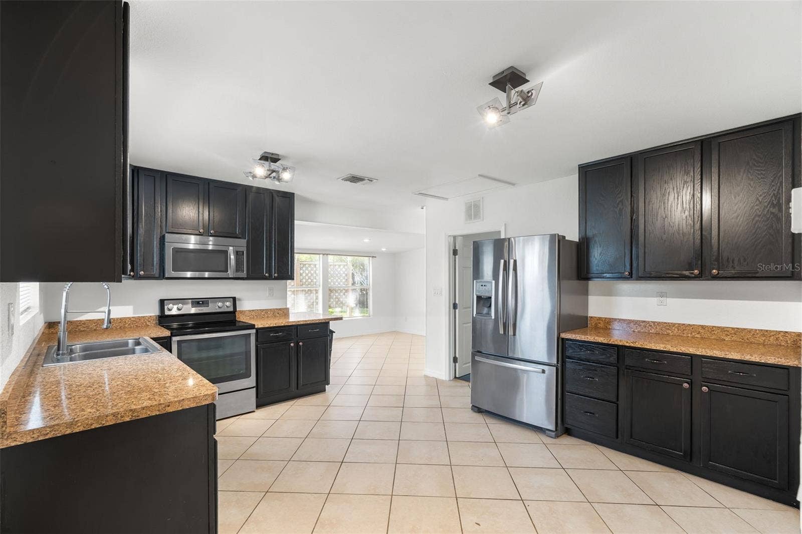 2927 62ND AVENUE N, St Petersburg, FL 33702 2927 62ND AVENUE N, St Petersburg, FL 33702