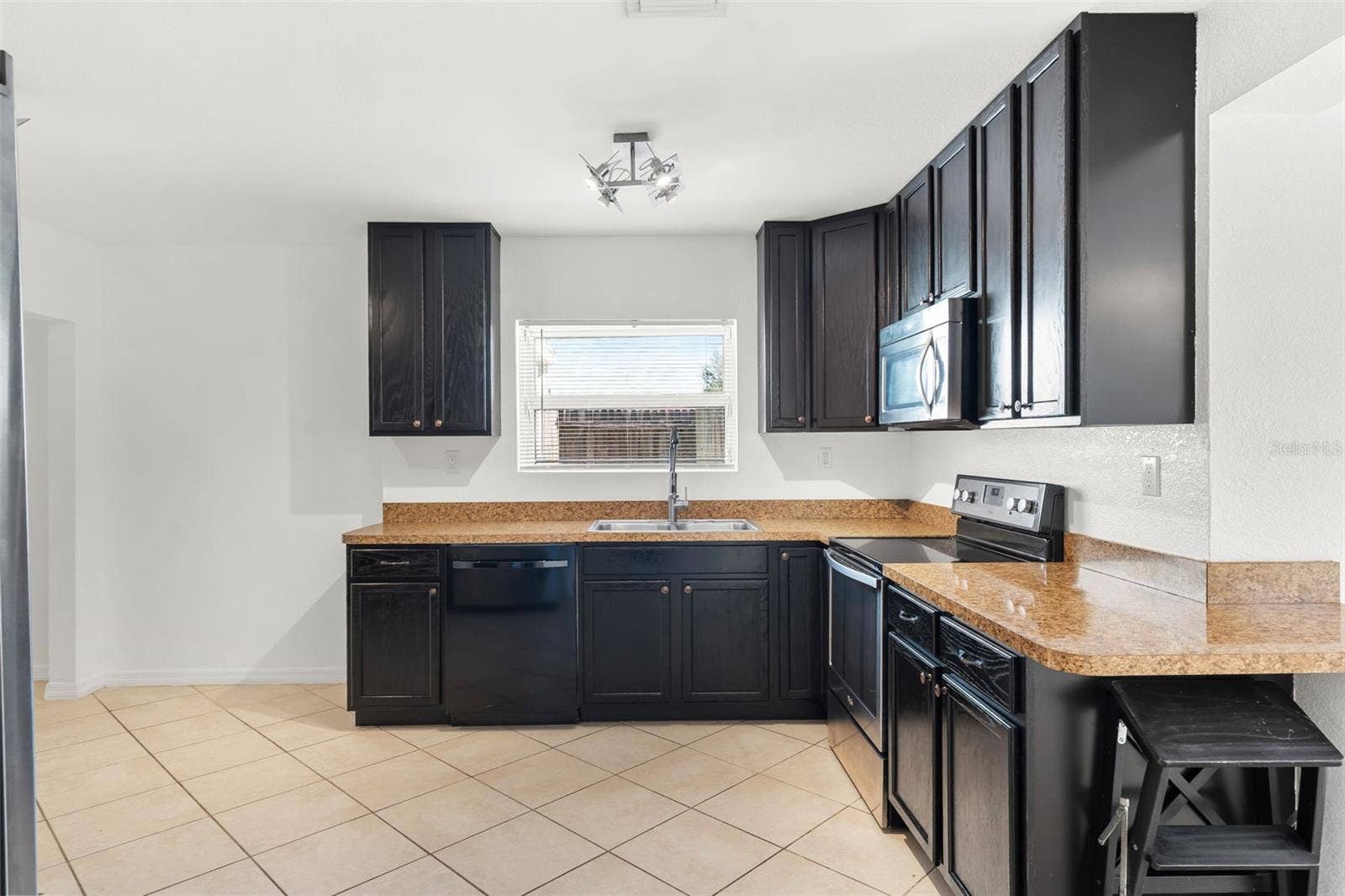 2927 62ND AVENUE N, St Petersburg, FL 33702 2927 62ND AVENUE N, St Petersburg, FL 33702
